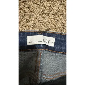 Ann Taylor LOFT Curvy Straight Leg Jeans Medium Wash Blue Denim Tall Size 27/4T thumbnail 2
