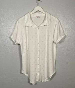 Lularoe Women M White Gray Sailboat Charlie Blouse Button Front Collar Dolman thumbnail 1