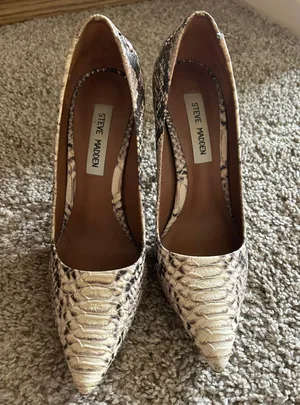 Steve Madden Snake Skin Heels thumbnail 1