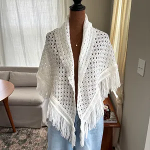 Mid Century Vintage 70s Specialty House Fashion White Crochet Shawl Open Weave thumbnail 2