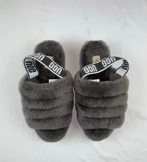 NEW UGG Slippers thumbnail 3