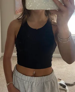 Old Navy Active black athletic tank top thumbnail 2