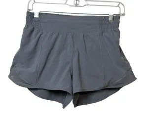 Lululemon Hotty Hot Short II Women 6 Gray Low Rise 2.5 Inseam Mesh Venting thumbnail 1