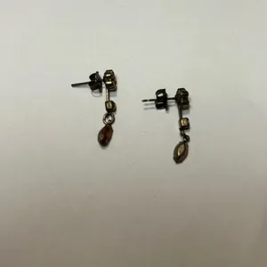 3/$20 Beautiful Orange Citrine Color Gold Tone Drop Floral Long Dangle Earrings thumbnail 2