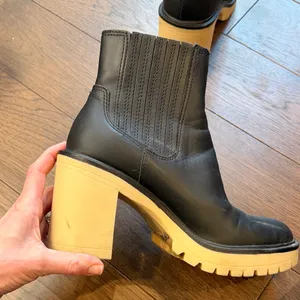 Dolce Vita Black Caster H20 Booties Size 8.5 C11-036 thumbnail 15