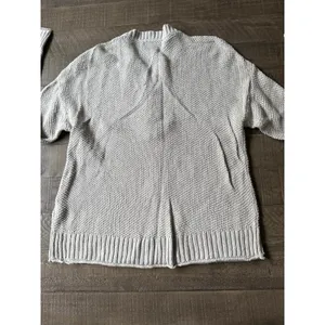 American Eagle Grey Pullover Knit Sweater Partial Button Long Sleeves Size S‎ thumbnail 9