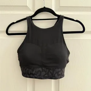 Lululemon Energy Bra High Neck Long Line *Medium Support B-D size 4 camo print thumbnail 6