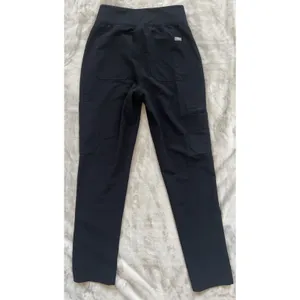 FIGS YOLA‎ Scrub Pants Women's XS Black Straight Leg Technical Collection thumbnail 2
