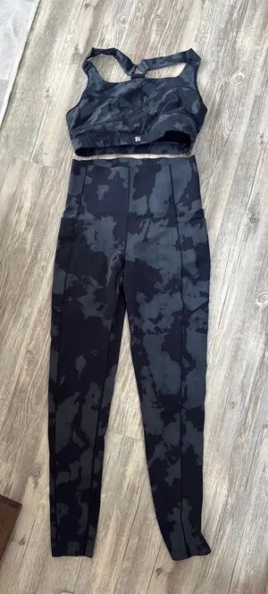 Sweaty Betty set  thumbnail 1
