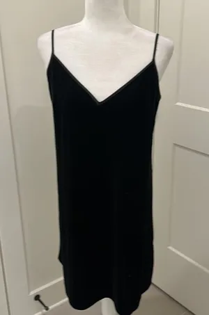 NWT Abercrombie & Fitch Black Velvet Dress Sz M thumbnail 2