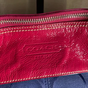 COACH LAURA signature patent top Pink and Blue Women's SHOULDERBAG tote thumbnail 7