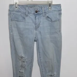 American Eagle Women Super Stretch Light Blue Denim Ripped Jegging jeans size 4‎ thumbnail 2