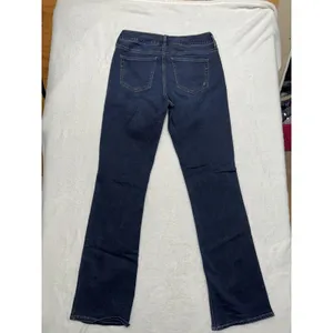 Silver Jeans Co Women's Suki Mid Rise Slim Boot Jeans Blue Dark Wash Size 31 thumbnail 6
