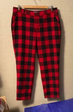 Old Navy Plaid Pants thumbnail 1