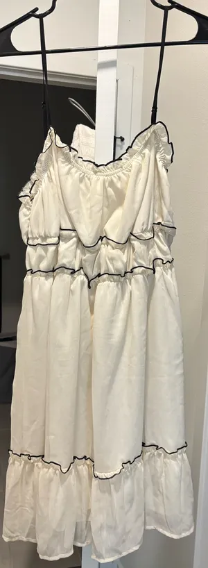 SheIn White/Black Ruffle Hem Dress thumbnail 2