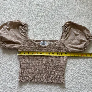 J.O.A. Taupe Polka Dot Smocked Puff Sleeve Crop Top Small Milkmaid Coquette Boho thumbnail 5