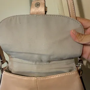 COACH Soho Shell Pearlescent Leather Flap Small Crossbody Purse Bag thumbnail 7