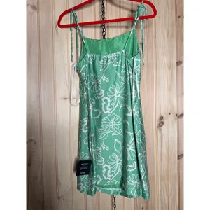 NWT Lulus Mini Dress Green Square Neck Casual Party Womens Bundle Size M thumbnail 6