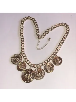 Gold Tone Lion Coin Medallion Chain Necklace thumbnail 4