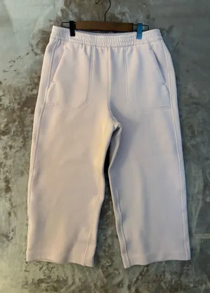 Cropped Wide Leg Women’s Sweatpants with Pockets Elastic Waist Soft Pink thumbnail 1