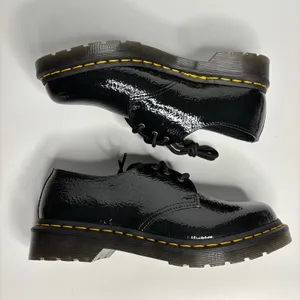 Dr. Martens 1461 Women's Leather Oxford Shoes in Black Distressed Patent thumbnail 7
