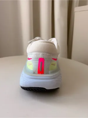 Women Nike ZoomX Invincible Run Flyknit White and Pink thumbnail 10