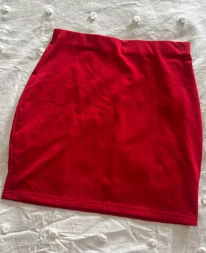 Red mini skirt thumbnail 1