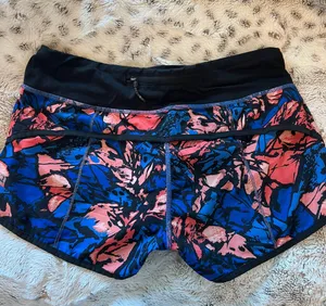 Lululemon SHORTS thumbnail 2
