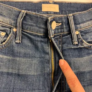 MOTHER Denim The Insider Crop Jeans Double Trouble Wash Mid Rise Size 25 thumbnail 9