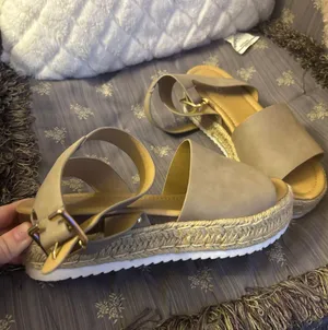 Shoes thumbnail 1