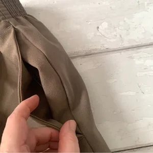 Women’s S/M Brown Tan Beige Khaki Color Slacks Dress Pants Wide Leg Petites thumbnail 3