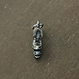 Silver Tone High Heel Charm Pendant thumbnail 3