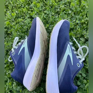 Brooks Range Woman’s Navy Blue & Green Running Athletic Outdoor Shoes Size 7.5 thumbnail 6