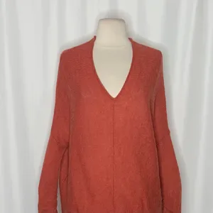 FREE PEOPLE Sadie V Neck Sweater Pullover Wool Alpaca Ruching Sunset Red Small thumbnail 3
