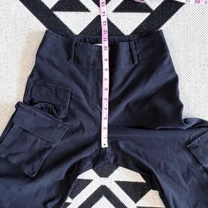 Wilfred Free Picture Wide Leg Cargo Pants in Black Size 4 thumbnail 7