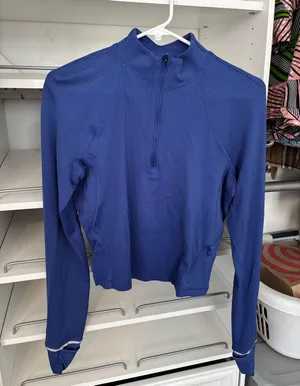 Lululemon Long Sleeve Crop Top thumbnail 1