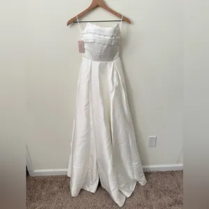 NWT SAU Lee X Revolve Heidi Strapless Gown White Bridal Long Dress Size 00 thumbnail 3