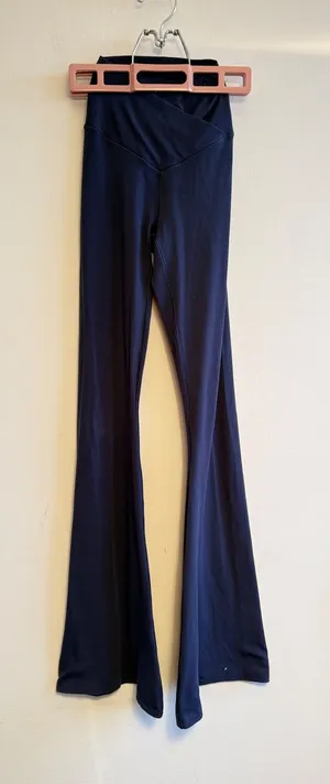 OFFLINE by Aerie Real Me Crossover Flare Leggings Navy Blue‎ High Rise XS thumbnail 1