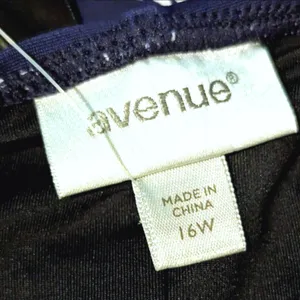 Avenue NWT Plus 16w 1X Navy Nautical 1 piece Swim Suit Swimsuit NEW thumbnail 2