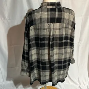BDG urban outfitters button down long sleeve shirt size medium thumbnail 4