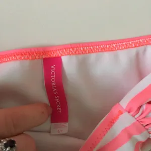 Victoria's Secret Bright Coral Bikini thumbnail 4