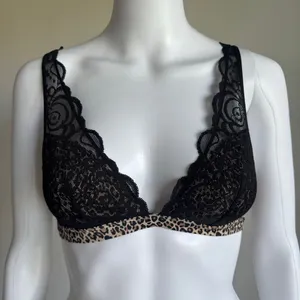 Victoria’s Secret PINK Black Lace Leopard Print Bralette Size S thumbnail 1