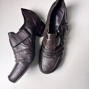 Ariane Women's Low Heel Side Retro Style Buckle Brown Dress Work Shoes Sz 38 thumbnail 2