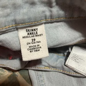 H&M Light blue skinny Jeans thumbnail 2