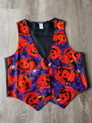 Women’s Vintage 111 Main sleeveless Halloween Vest thumbnail 3