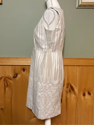 Calvin Klein Sleeveless Beige and White Textured Sheath Dress size 6 thumbnail 3