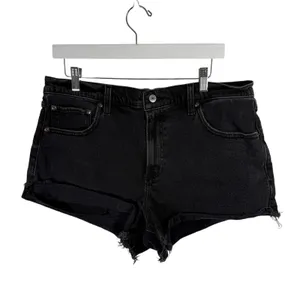 Abercrombie & Fitch The 90s Relaxed Cutoff Shorts Hi3 Rise Black Denim Womens 32 thumbnail 2