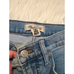 Madewell Women's Sz 26 Petite The Perfect Vintage Jean Light Wash Distressed Raw thumbnail 9