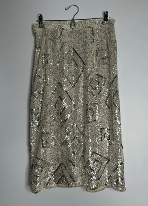 Sequin Skies are Blue Knee Length Skirt - sz M -EUC thumbnail 1