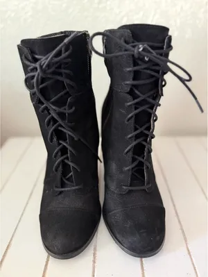 Max Studio Black lace-up heeled ankle boots thumbnail 4
